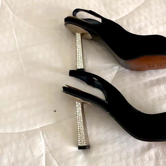 Stuart Weitzman Black Slingback Pumps with a Sparkle Spike Heel Size 5.5 - Picture 11 of 12